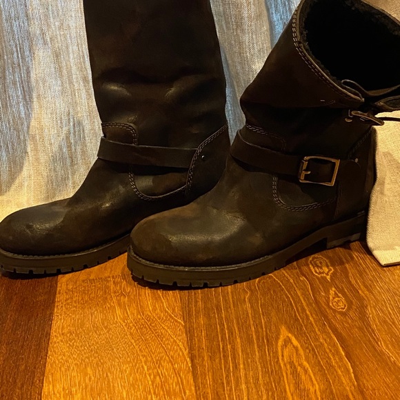Boots main image 4